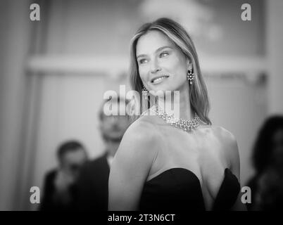 Venise, Italie. 06 septembre 2023. Le modèle Bar Refaeli crédit : Agence de photo indépendante / Alamy Live News Banque D'Images