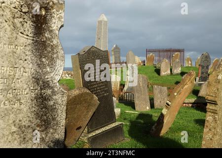 Pierres tombales à l'église St Patrick, Jurby, île de Man Banque D'Images