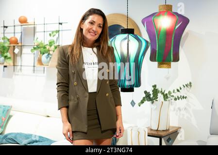 Nagore Robles assiste à l'inauguration de la nouvelle galerie mimma à Madrid, le 26 octobre 2023, Espagne Banque D'Images