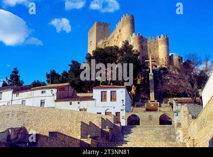 Château médiéval. Almansa, province d'Albacete, Castilla la Mancha, Espagne. Banque D'Images