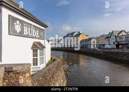 Bude, Cornouailles, Royaume-Uni, Angleterre, Bude Town, bienvenue à Bude signe, bude Cornwall, rivière Bude, rivière Bude neet, rivière neet, rivière Strat, rivière Bude Strat, Banque D'Images