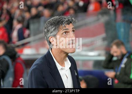 Lisboa, Portugal. 24 octobre 2023. Imanol Alguacil, entraîneur de la Real Sociedad lors du match de football du groupe D de l'UEFA CHAMPIONS LEAGUE opposant Benfica à la Real Sociedad, au Estádio da Luz à Lisbonne, Portugal Credit : Brazil photo Press/Alamy Live News Banque D'Images