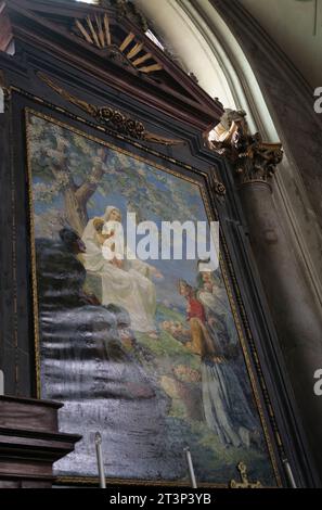 Vue intérieure de la cathédrale de Kecskemét, également connue sous le nom de Co-cathédrale de l'Ascension du Seigneur, Hongrie Banque D'Images