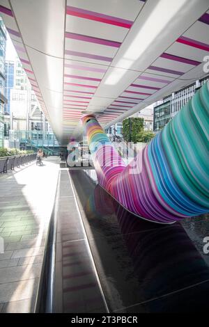 Adams Plaza Bridge, Canary Wharf Londres Angleterre Royaume-Uni Banque D'Images