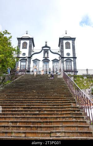 Igreja de Nossa Senhora do Monte (Église notre-Dame du Mont), Rampa da Sacristia, Monte, Funchal, Madère, Portugal Banque D'Images