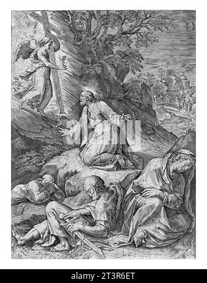 Christ sur le mont des oliviers, Cornelis Cort, d'après Federico Zuccaro, après 1569 - c. 1619 Christ prie la nuit sur le mont des oliviers. Un ange appe Banque D'Images