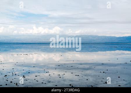 Le Royaume du ciel du lac salé de Chaka dans la province de Qinghai, en Chine Banque D'Images