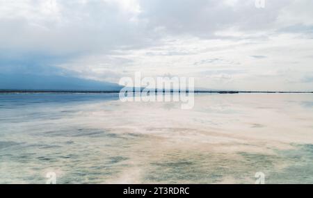 Le Royaume du ciel du lac salé de Chaka dans la province de Qinghai, en Chine Banque D'Images