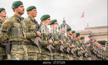 20231026 Nationalfeiertag 2023 Angelobung von RekrutInnen WIEN, OESTERREICH - 26. OKTOBER : Rekrutinnen und Rekruten fuer die Angelobung anlaesslich der offiziellen Feierlichkeiten am Nationalfeiertag 2023 am Wiener Heldenplatz am 26. Oktober 2023 à Wien, Oesterreich. 231026 SEPA 17 043 Copyright : xIsabellexOuvrardx SEPAxMedia crédit : Imago/Alamy Live News Banque D'Images