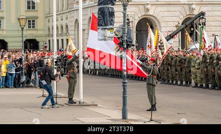 20231026 Nationalfeiertag 2023 Angelobung von RekrutInnen WIEN, OESTERREICH - 26. OKTOBER : Offiziellen Feierlichkeiten am Nationalfeiertag 2023 am Wiener Heldenplatz am 26. Oktober 2023 à Wien, Oesterreich. 231026 SEPA 17 054 Copyright : xIsabellexOuvrardx SEPAxMedia crédit : Imago/Alamy Live News Banque D'Images