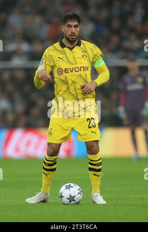 Emre CAN du Borussia Dortmund lors du match de l'UEFA Champions League Group F entre Newcastle United et le Borussia Dortmund à St. James's Park, Newcastle le mercredi 25 octobre 2023. (Photo : Mark Fletcher | MI News) crédit : MI News & Sport / Alamy Live News Banque D'Images