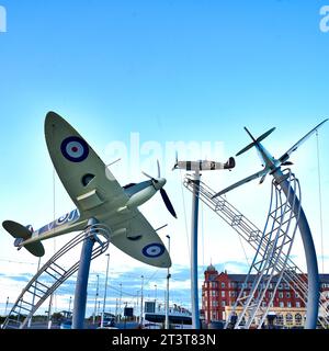 Illuminations Blackpool hommage à l'avion Spitfire (jour) Banque D'Images