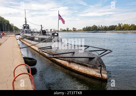 Muskegon, Michigan - l'USS Silversides, un sous-marin de classe Gato de la Seconde Guerre mondiale, au USS Silversides Submarine Museum. Banque D'Images