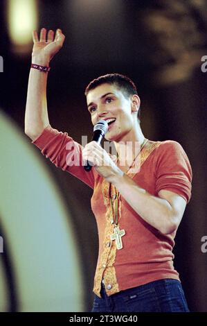 Vérone Italie 09/09/2000 : Sinead O'Connor en concert au Festivalbar Banque D'Images