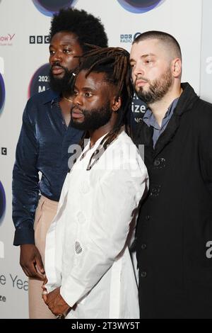 Photo de dossier datée du 7/9/2023 du groupe écossais Young Fathers qui a reçu le prix de l'Album écossais de l'année pour la troisième fois. Le groupe basé à Édimbourg a été nommé gagnants du prix de £20 000 lors d'une cérémonie de remise des prix à Stirling jeudi soir pour leur album Heavy Heavy. Date d'émission : Vendredi 27 octobre 2023. Banque D'Images