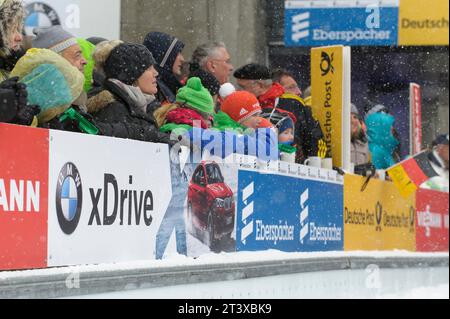 Sport und Werbung Viessmann Rodel Welt Cup Herren à Koenigssee, Deutschland am 04.01.2015 Banque D'Images