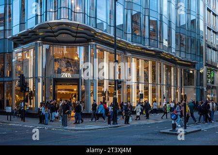 Zara Store Oxford Street Londres Royaume-Uni. Zara Flagship Store 61 Oxford St Londres Royaume-Uni. Banque D'Images