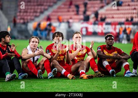 Trnava, Slovaquie. 26 octobre 2023. Les joueurs du FC Nordsjaelland vus après le match de l'UEFA Conference League entre le Spartak Trnava et le FC Nordsjaelland au stade Anton Malatinsky de Trnava. (Crédit photo : Gonzales photo/Alamy Live News Banque D'Images
