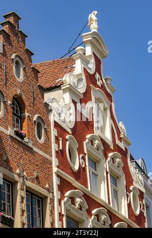 Pignons de maisons de ville historiques à Bruges Banque D'Images