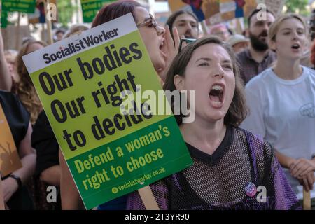 Manifestants dans les rues pour défendre le droit à l'avortement-Londres-02/09/2023 Banque D'Images