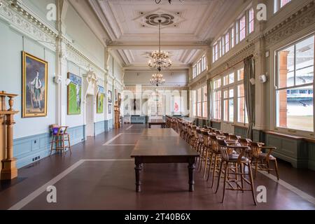 La longue salle au Lord's Cricket Ground Banque D'Images