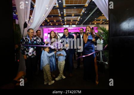 Valence, Carabobo, Venezuela. 27 octobre 2023. 27 octobre 2023. Inauguration de la foire de beauté qui a lieu dans les installations de l'hôtel Hesperia Valencia. Photo : Juan Carlos Hernandez (image de crédit : © Juan Carlos Hernandez/ZUMA Press Wire) USAGE ÉDITORIAL SEULEMENT! Non destiné à UN USAGE commercial ! Banque D'Images