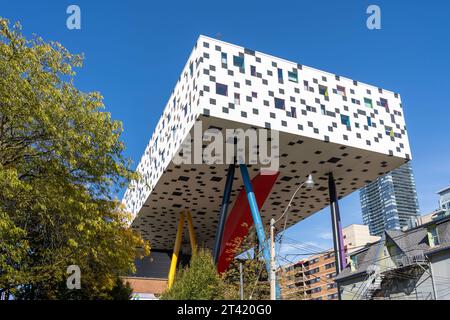 Université OCAD sur la rue McCaul à Toronto, ON, Canada Banque D'Images