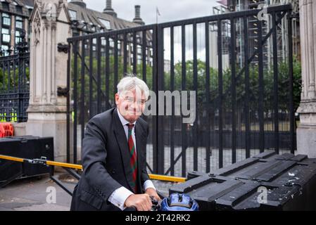 Andrew Mitchell, député arrivé alors que le Parlement a repris après les vacances d'été, débattant du Brexit No Deal et de la prorogation Banque D'Images