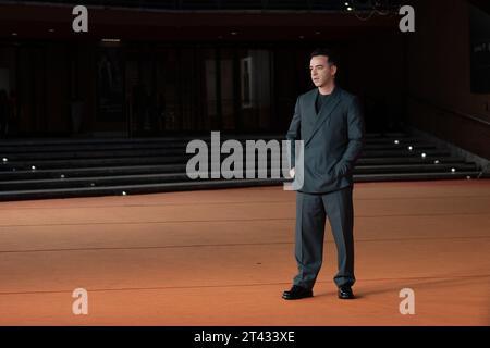 Rome, Italie. 27 octobre 2023. ROME, ITALIE - 27 OCTOBRE : Salmo assiste à un tapis rouge pour le film ''CVLt'' lors du 18e Festival du film de Rome à l'Auditorium Parco Della Musica le 27 octobre 2023 à Rome, Italie. (Photo de Luca Carlino/NurPhoto)0 crédit : NurPhoto SRL/Alamy Live News Banque D'Images