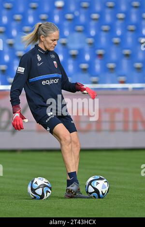 L'entraîneur de gardien de but Ingrid Hjelmseth de Norvège photographié lors d'un match amical de football entre les équipes nationales féminines de moins de 23 ans de Belgique, appelées les flammes rouges, et la Norvège le vendredi 26 octobre 2023 à Deinze , Belgique . PHOTO SPORTPIX | Dirk Vuylsteke Banque D'Images