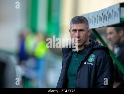 28 octobre 2023 ; Easter Road, Édimbourg, Écosse : Scottish Premiership football, Hibernian versus Celtic ; entraîneur d'Hibernian Nick Montgomery Banque D'Images