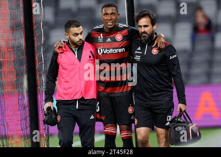 Sydney, Australie. 28 octobre 2023. Marcelo Guedes des Wanderers est blessé lors de la A-League Men Rd2 entre les Wanderers et Western United au CommBank Stadium le 28 octobre 2023 à Sydney, en Australie Credit : IOIO IMAGES/Alamy Live News Banque D'Images