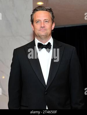 Matthew Perry arrive pour le dîner annuel 2013 de l'Association des correspondants de la Maison Blanche à l'hôtel Hilton de Washington le samedi 27 avril 2013. Copyright : X 2013xRonxSachsxConsolidatedxNewsxPhotosxAllxRightsxReservedx crédit : Imago/Alamy Live News Banque D'Images