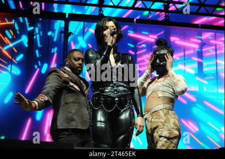 28 octobre 2023. Becky Hill se produit à la Kiss Haunted House Party au M&S Arena, Liverpool, Royaume-Uni. Crédit photo : David Bronstein/Alamy Live News Banque D'Images