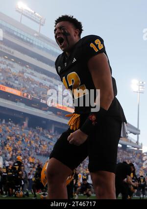 Tempe, Arizona, États-Unis. 28 octobre 2023. Le défenseur Lenox Lawson (12) des Arizona State Sun Devils lors du match de football de la NCAA entre les Washington State Cougars et l'Arizona State University au Mountain America Stadium de Tempe, Arizona. Michael Cazares/CSM/Alamy Live News Banque D'Images