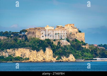 Château aragonais de Baia - Italie Banque D'Images