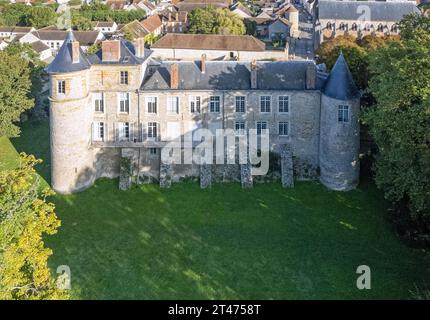 France, Seine-et-Marne (77), Nangis, Château de la Motte-Beauvoir ou Beauvais (vue aérienne) // France, Seine-et-Marne (77), Nangis, Château de la Mot Banque D'Images