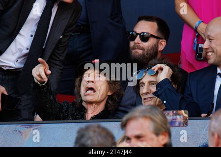 Barcelone, Espagne. 28 octobre 2023. Mick Jagger des Rolling Stones assiste au LaLiga EA Sports Match entre le FC Barcelone et le Real Madrid CF au Estadi Olimpic Lluis Companys à Barcelone, en Espagne. Crédit : Christian Bertrand/Alamy Live News Banque D'Images