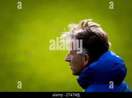 ZEIST - entraîneur national Andries Jonker lors de l'entraînement des joueurs de football néerlandais. L'équipe se prépare pour le retour en Ligue des Nations contre l'Écosse. ANP KOEN VAN WEEL crédit : ANP/Alamy Live News Banque D'Images