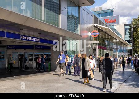 Westfield Shopping Centre, White City, Shepperd's Bush, Londres, Angleterre, ROYAUME-UNI Banque D'Images