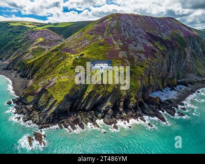 Le Lighthouse Keepers Cottage d'un drone, Foreland point, Lynton, Devon, Angleterre, Europe Banque D'Images