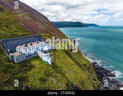 Le Lighthouse Keepers Cottage d'un drone, Foreland point, Lynton, Devon, Angleterre, Europe Banque D'Images