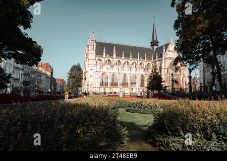 L'église notre-Dame du Sablon Église notre-Dame du Sablon, onze-Lieve-Vrouw ter Zavelkerk) est une église catholique romaine située dans la sa Banque D'Images