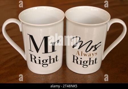 m. right et mme always right mugs Banque D'Images