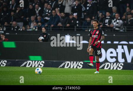 Francfort-sur-le-main, Allemagne. 29 octobre 2023. FRANCFORT, ALLEMAGNE - 29 OCTOBRE : 35 Tuta lors du match de Bundesliga entre l'Eintracht Frankfurt et le Borussia Dortmund au Deutsche Bank Park le 29 octobre 2023 à Francfort, Allemagne. (Photo de Dan O'Connor/ATP images) (O'CONNOR Dan/ATP/SPP) crédit : SPP Sport Press photo. /Alamy Live News Banque D'Images