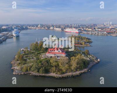 Vue aérienne panoramique sur le port sud d'Helsinki en Finlande Banque D'Images