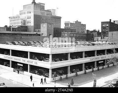 Parking à plusieurs niveaux, Washington, D.C., États-Unis, David Myers, U.S. Farm Security Administration, juillet 1939 Banque D'Images