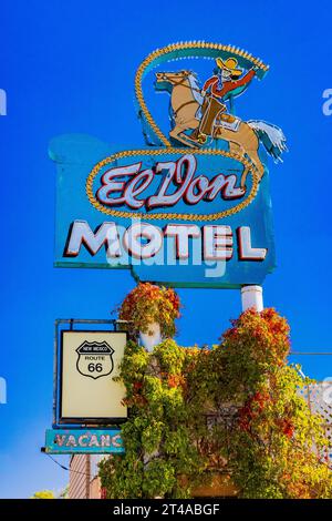 El Don Motel le long de la route 66 à Albuquerque, Nouveau-Mexique, États-Unis [pas d'autorisation de l'établissement ; licence éditoriale uniquement] Banque D'Images