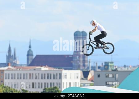 Kim Muller (Allemagne, médaille d'argent). BMX Freestyle femme. Championnats d'Europe Munich 2022 Banque D'Images