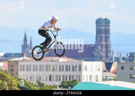 Kim Muller (Allemagne, médaille d'argent). BMX Freestyle femme. Championnats d'Europe Munich 2022 Banque D'Images